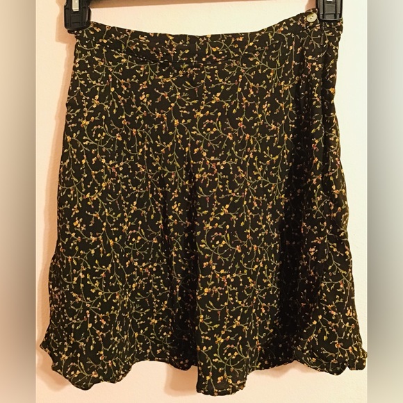 jonathan martin Dresses & Skirts - Vintage Jonathan Martin brown floral mini skirt size 7